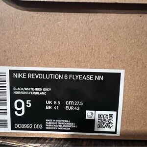 Nike Revolution 6 FlyEase Black and White Sneakers